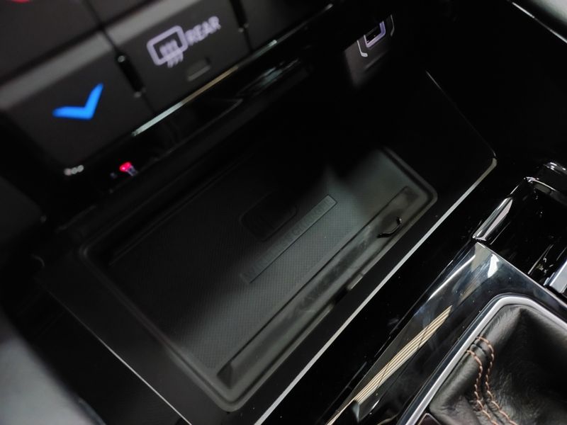 JEEP COMMANDER 1.3 T270 TURBO FLEX LIMITED AT6 2025/2026 BETIOLO NOVOS E SEMINOVOS LAJEADO / Carros no Vale