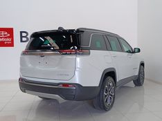 JEEP COMMANDER 1.3 T270 TURBO FLEX LIMITED AT6 2025/2026 BETIOLO NOVOS E SEMINOVOS LAJEADO / Carros no Vale