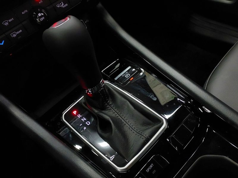 JEEP COMPASS 1.3 T270 TURBO FLEX LONGITUDE AT6 2025/2026 BETIOLO NOVOS E SEMINOVOS LAJEADO / Carros no Vale