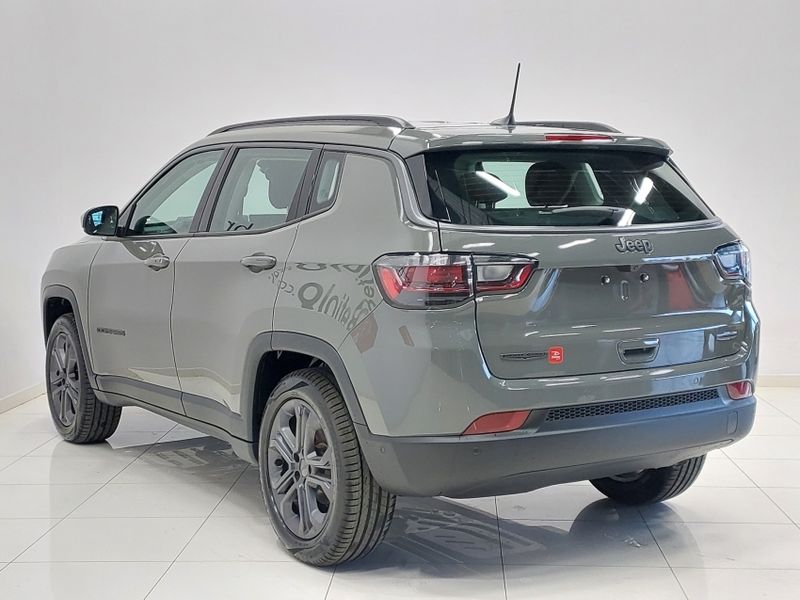 JEEP COMPASS 1.3 T270 TURBO FLEX LONGITUDE AT6 2025/2026 BETIOLO NOVOS E SEMINOVOS LAJEADO / Carros no Vale