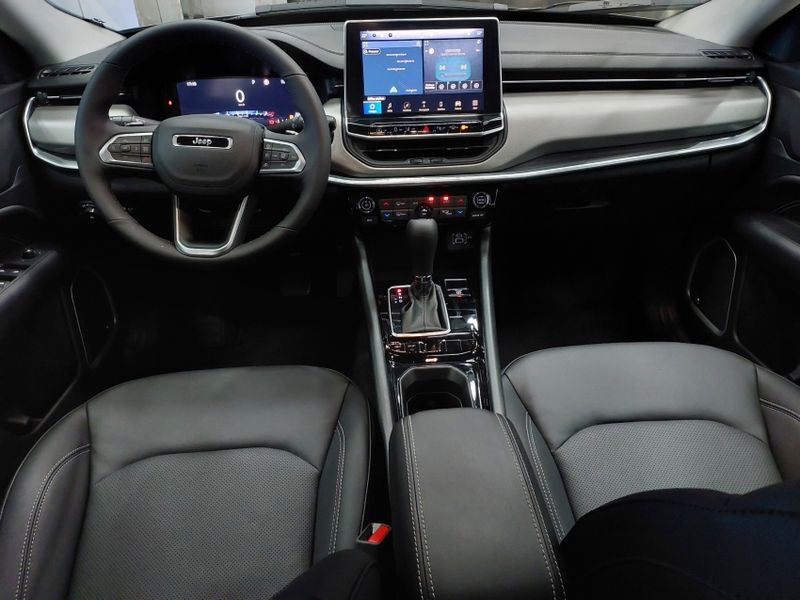 JEEP COMPASS 1.3 T270 TURBO FLEX LONGITUDE AT6 2025/2026 BETIOLO NOVOS E SEMINOVOS LAJEADO / Carros no Vale