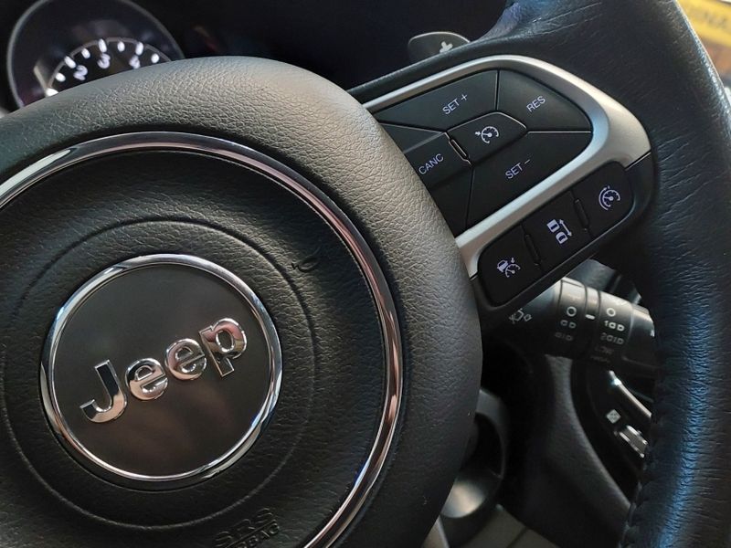 JEEP COMPASS 2.0 16V DIESEL LIMITED 4X4 AUTOMÁTICO 2017/2018 BETIOLO NOVOS E SEMINOVOS LAJEADO / Carros no Vale