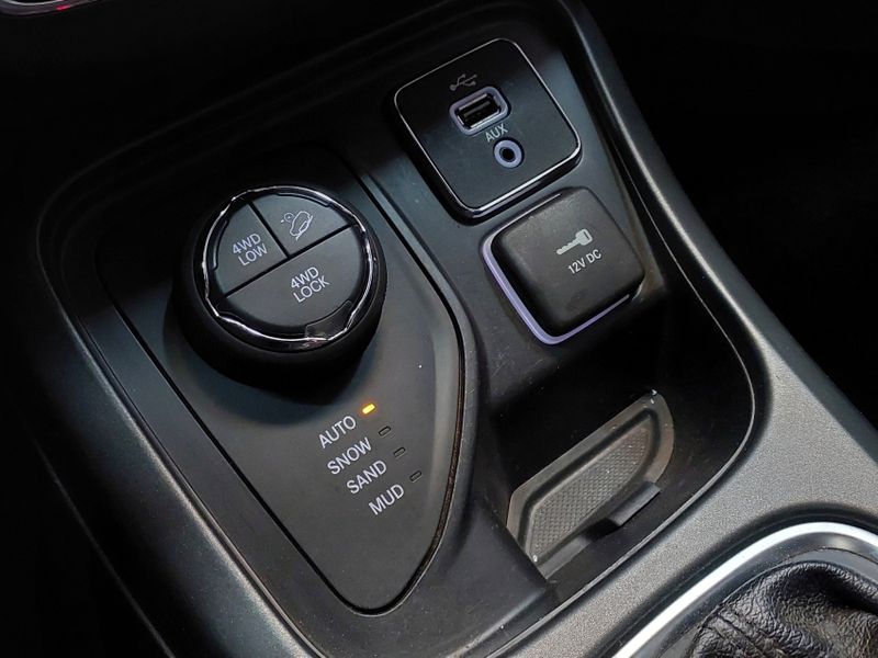 JEEP COMPASS 2.0 16V DIESEL LONGITUDE 4X4 AUTOMÁTICO 2018/2018 BETIOLO NOVOS E SEMINOVOS LAJEADO / Carros no Vale