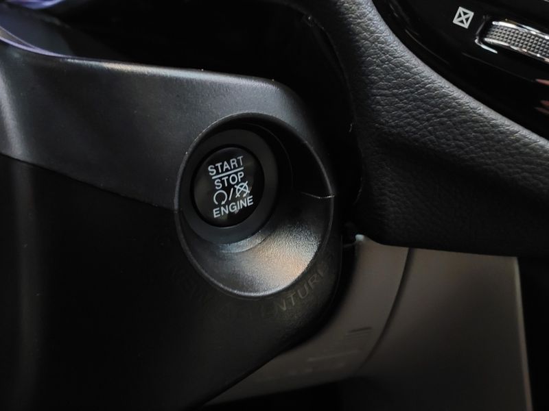 JEEP COMPASS 2.0 16V FLEX LIMITED AUTOMÁTICO 2017/2018 BETIOLO NOVOS E SEMINOVOS LAJEADO / Carros no Vale