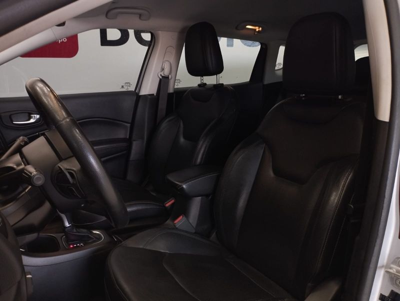 JEEP COMPASS 2.0 16V FLEX LONGITUDE AUTOMÁTICO 2018/2018 BETIOLO NOVOS E SEMINOVOS LAJEADO / Carros no Vale