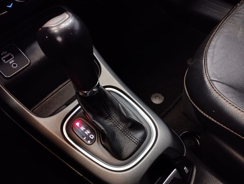 JEEP COMPASS 2.0 16V FLEX LONGITUDE AUTOMÁTICO 2018/2018 BETIOLO NOVOS E SEMINOVOS LAJEADO / Carros no Vale