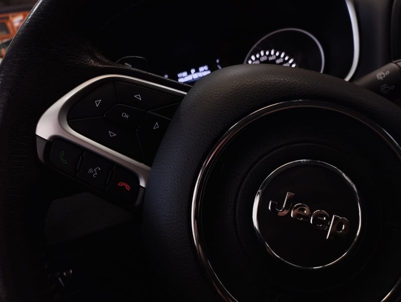 JEEP COMPASS 2.0 16V FLEX LONGITUDE AUTOMÁTICO 2018/2018 BETIOLO NOVOS E SEMINOVOS LAJEADO / Carros no Vale