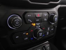 JEEP RENEGADE 1.3 T270 TURBO FLEX LONGITUDE AT6 2025/2026 BETIOLO NOVOS E SEMINOVOS LAJEADO / Carros no Vale