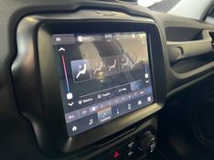 JEEP RENEGADE 1.3 T270 TURBO FLEX LONGITUDE AT6 2025/2026 BETIOLO NOVOS E SEMINOVOS LAJEADO / Carros no Vale