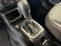 JEEP RENEGADE 1.3 T270 TURBO FLEX LONGITUDE AT6 2025/2026 BETIOLO NOVOS E SEMINOVOS LAJEADO / Carros no Vale