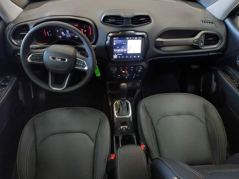 JEEP RENEGADE 1.3 T270 TURBO FLEX LONGITUDE AT6 2025/2026 BETIOLO NOVOS E SEMINOVOS LAJEADO / Carros no Vale