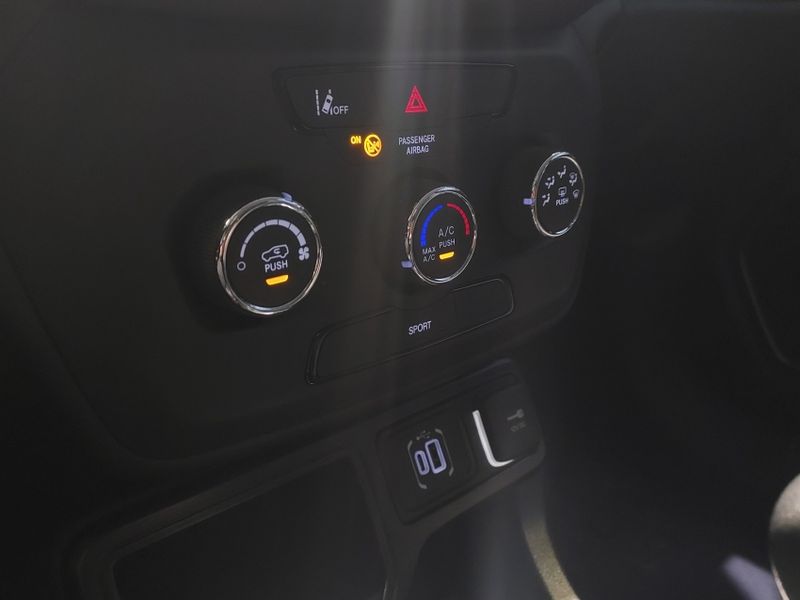 JEEP RENEGADE 1.3 T270 TURBO FLEX SPORT AT6 2022/2022 BETIOLO NOVOS E SEMINOVOS LAJEADO / Carros no Vale