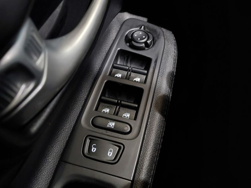 JEEP RENEGADE 1.3 T270 TURBO FLEX SPORT AT6 2022/2022 BETIOLO NOVOS E SEMINOVOS LAJEADO / Carros no Vale