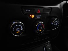 JEEP RENEGADE 1.8 16V FLEX 4P AUTOMÁTICO 2019/2020 BETIOLO NOVOS E SEMINOVOS LAJEADO / Carros no Vale