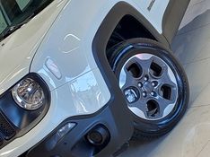 JEEP RENEGADE 1.8 16V FLEX 4P AUTOMÁTICO 2019/2020 BETIOLO NOVOS E SEMINOVOS LAJEADO / Carros no Vale