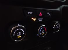 JEEP RENEGADE 1.8 16V FLEX SPORT 4P AUTOMÁTICO 2021/2021 BETIOLO NOVOS E SEMINOVOS LAJEADO / Carros no Vale