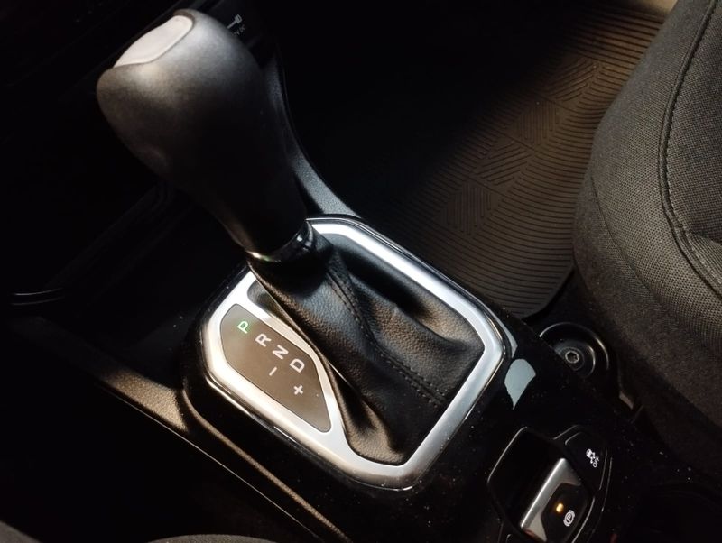 JEEP RENEGADE 1.8 16V FLEX SPORT 4P AUTOMÁTICO 2021/2021 BETIOLO NOVOS E SEMINOVOS LAJEADO / Carros no Vale