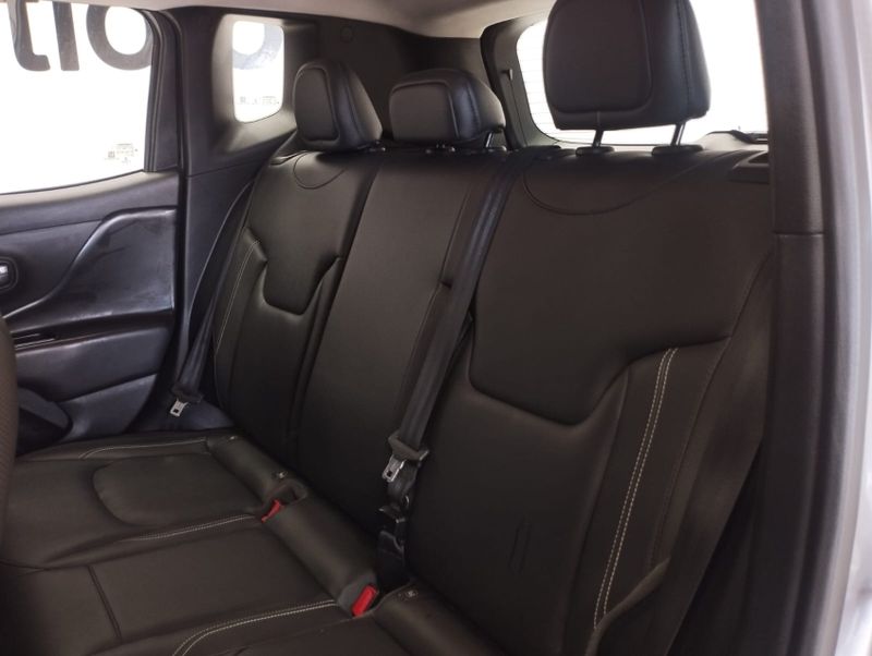 JEEP RENEGADE 2.0 16V TURBO DIESEL LONGITUDE 4P 4X4 AUTOMÁTICO 2018/2019 BETIOLO NOVOS E SEMINOVOS LAJEADO / Carros no Vale