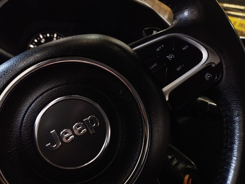 JEEP RENEGADE 2.0 16V TURBO DIESEL LONGITUDE 4P 4X4 AUTOMÁTICO 2018/2019 BETIOLO NOVOS E SEMINOVOS LAJEADO / Carros no Vale