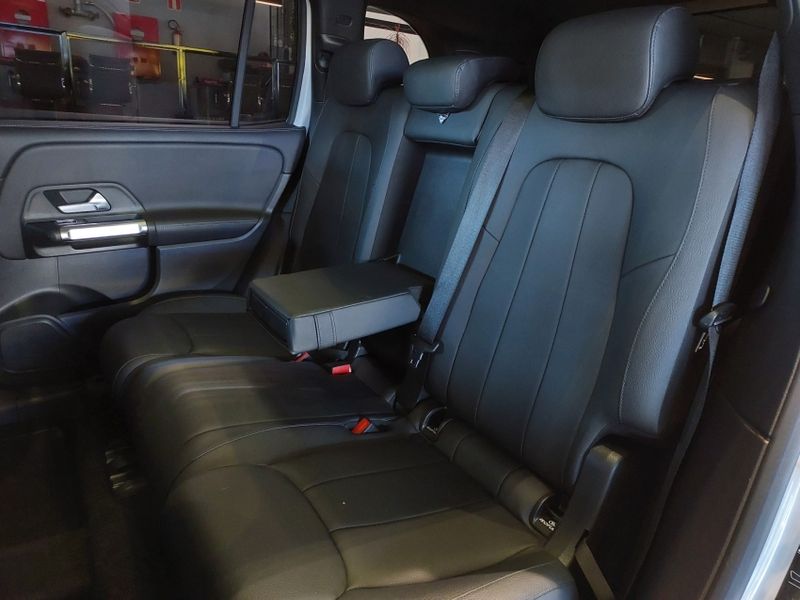 Mercedes-Benz GLB 200 1.3 CGI GASOLINA PROGRESSIVE 7G-DCT 2022/2022 BETIOLO NOVOS E SEMINOVOS LAJEADO / Carros no Vale