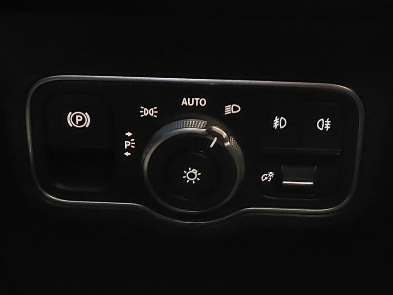 Mercedes-Benz GLB 200 1.3 CGI GASOLINA PROGRESSIVE 7G-DCT 2022/2022 BETIOLO NOVOS E SEMINOVOS LAJEADO / Carros no Vale