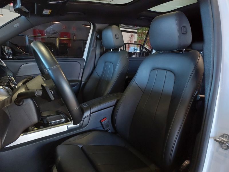 Mercedes-Benz GLB 200 1.3 CGI GASOLINA PROGRESSIVE 7G-DCT 2022/2022 BETIOLO NOVOS E SEMINOVOS LAJEADO / Carros no Vale