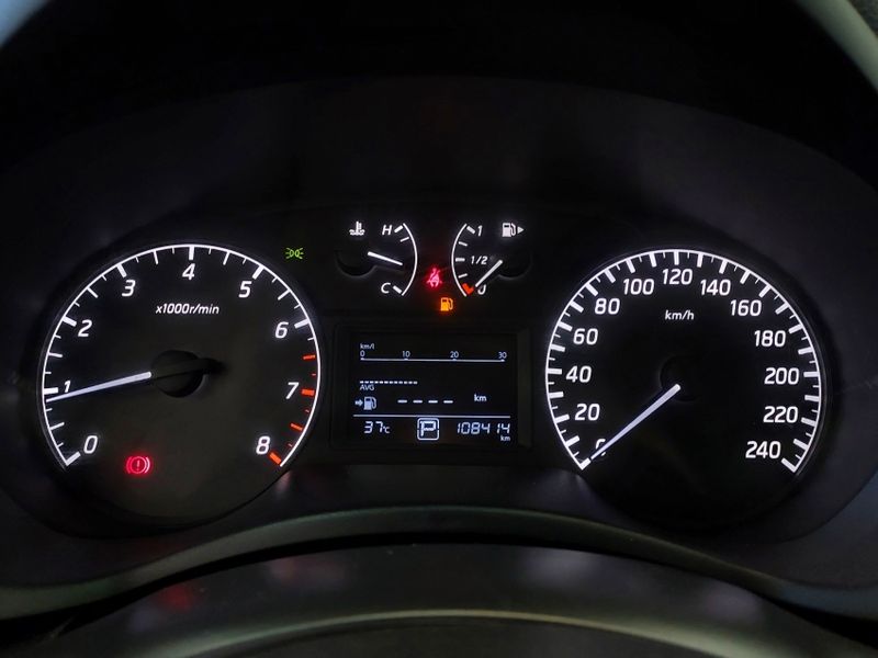 Nissan SENTRA 2.0 SV 16V FLEXSTART 4P AUTOMÁTICO 2018/2019 BETIOLO NOVOS E SEMINOVOS LAJEADO / Carros no Vale