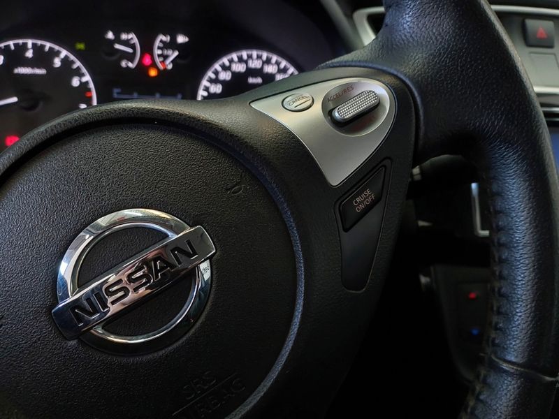 Nissan SENTRA 2.0 SV 16V FLEXSTART 4P AUTOMÁTICO 2018/2019 BETIOLO NOVOS E SEMINOVOS LAJEADO / Carros no Vale