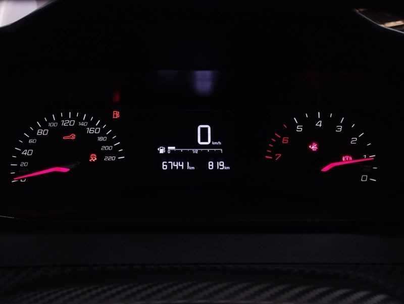 Peugeot 208 1.0 FIREFLY FLEX STYLE MANUAL 2023/2024 BETIOLO NOVOS E SEMINOVOS LAJEADO / Carros no Vale