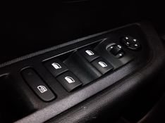 Peugeot 208 1.0 FIREFLY FLEX STYLE MANUAL 2023/2024 BETIOLO NOVOS E SEMINOVOS LAJEADO / Carros no Vale