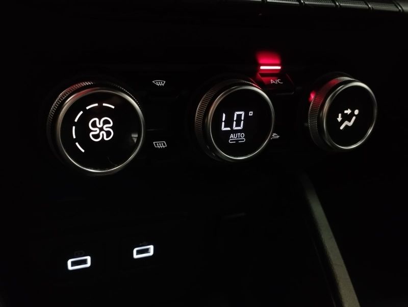 Renault DUSTER 1.6 16V SCE FLEX INTENSE X-TRONIC 2022/2023 BETIOLO NOVOS E SEMINOVOS LAJEADO / Carros no Vale