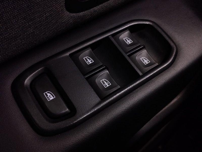 Renault DUSTER 1.6 16V SCE FLEX INTENSE X-TRONIC 2022/2023 BETIOLO NOVOS E SEMINOVOS LAJEADO / Carros no Vale