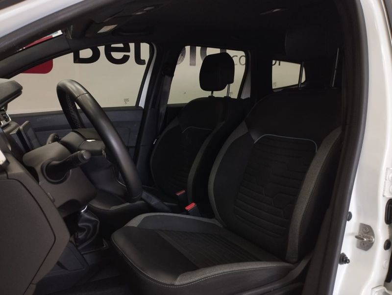 Renault DUSTER 1.6 16V SCE FLEX INTENSE X-TRONIC 2022/2023 BETIOLO NOVOS E SEMINOVOS LAJEADO / Carros no Vale
