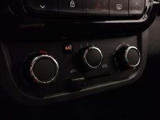 Renault KWID 1.0 12V SCE FLEX INTENSE MANUAL 2022/2023 BETIOLO NOVOS E SEMINOVOS LAJEADO / Carros no Vale