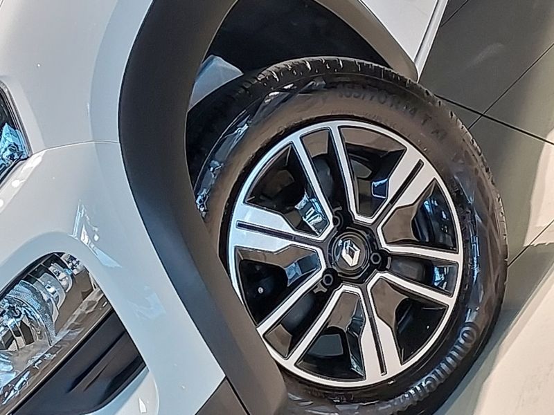 Renault KWID 1.0 12V SCE FLEX INTENSE MANUAL 2023/2024 BETIOLO NOVOS E SEMINOVOS LAJEADO / Carros no Vale