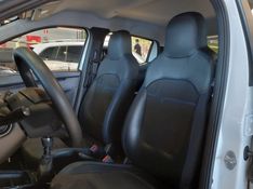 Renault KWID 1.0 12V SCE FLEX INTENSE MANUAL 2023/2024 BETIOLO NOVOS E SEMINOVOS LAJEADO / Carros no Vale