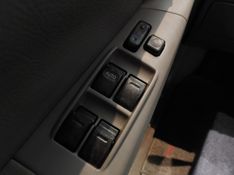 Toyota COROLLA 1.8 XEI 16V FLEX 4P MANUAL 2005/2005 BETIOLO NOVOS E SEMINOVOS LAJEADO / Carros no Vale