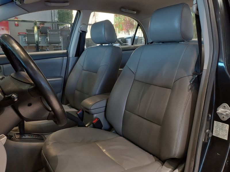 Toyota COROLLA 1.8 XEI 16V FLEX 4P MANUAL 2005/2005 BETIOLO NOVOS E SEMINOVOS LAJEADO / Carros no Vale