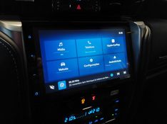 Toyota HILUX SW4 2.8 D-4D TURBO DIESEL SRX PLATINUM 4X4 AUTOMÁTICO 2024/2025 BETIOLO NOVOS E SEMINOVOS LAJEADO / Carros no Vale