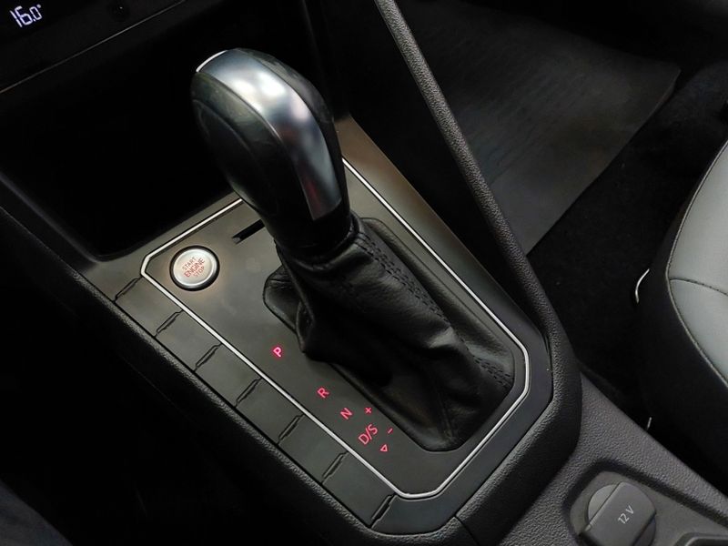 Volkswagen NIVUS 1.0 200 TSI TOTAL FLEX HIGHLINE AUTOMÁTICO 2021/2021 BETIOLO NOVOS E SEMINOVOS LAJEADO / Carros no Vale