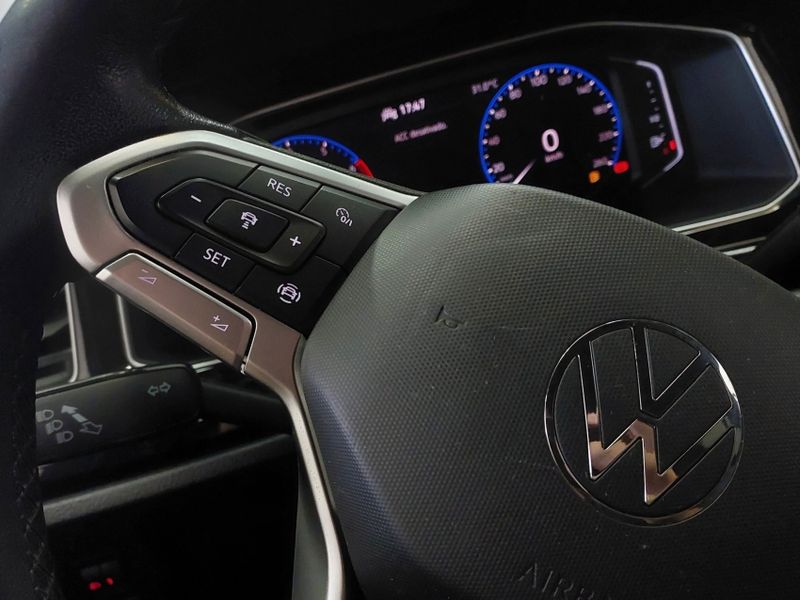 Volkswagen NIVUS 1.0 200 TSI TOTAL FLEX HIGHLINE AUTOMÁTICO 2021/2021 BETIOLO NOVOS E SEMINOVOS LAJEADO / Carros no Vale