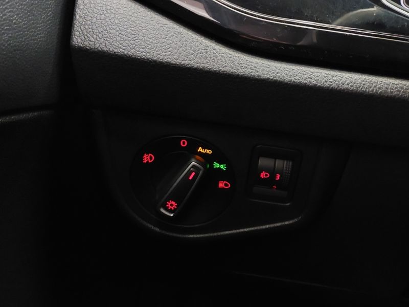 Volkswagen NIVUS 1.0 200 TSI TOTAL FLEX HIGHLINE AUTOMÁTICO 2021/2021 BETIOLO NOVOS E SEMINOVOS LAJEADO / Carros no Vale