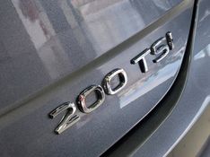 Volkswagen NIVUS 1.0 200 TSI TOTAL FLEX HIGHLINE AUTOMÁTICO 2021/2021 BETIOLO NOVOS E SEMINOVOS LAJEADO / Carros no Vale