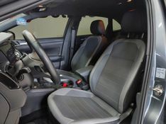 Volkswagen NIVUS 1.0 200 TSI TOTAL FLEX HIGHLINE AUTOMÁTICO 2021/2021 BETIOLO NOVOS E SEMINOVOS LAJEADO / Carros no Vale