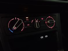 Volkswagen POLO 1.0 MPI TRACK MANUAL 2024/2025 BETIOLO NOVOS E SEMINOVOS LAJEADO / Carros no Vale