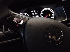 Volkswagen POLO 1.0 MPI TRACK MANUAL 2024/2025 BETIOLO NOVOS E SEMINOVOS LAJEADO / Carros no Vale