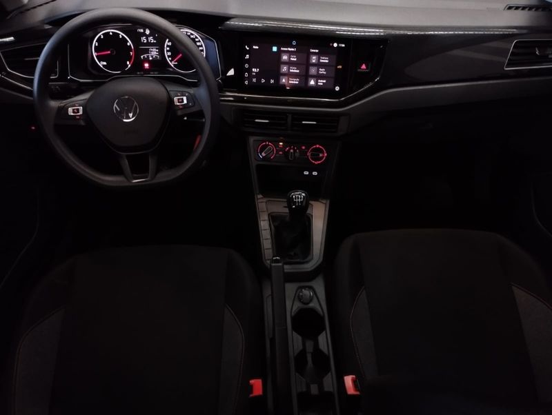 Volkswagen POLO 1.0 MPI TRACK MANUAL 2024/2025 BETIOLO NOVOS E SEMINOVOS LAJEADO / Carros no Vale