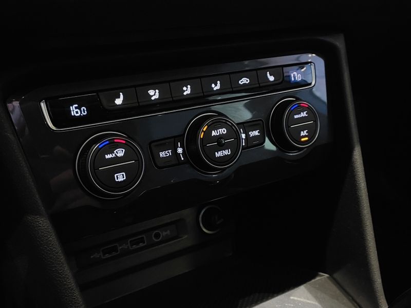 Volkswagen TIGUAN 2.0 350 TSI GASOLINA ALLSPACE R-LINE 4MOTION DSG 2019/2019 BETIOLO NOVOS E SEMINOVOS LAJEADO / Carros no Vale