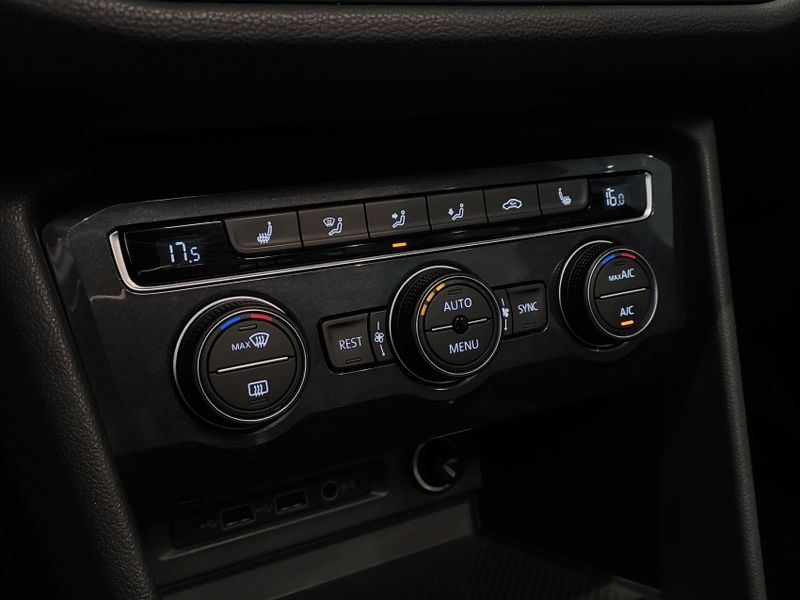 Volkswagen TIGUAN 2.0 350 TSI GASOLINA ALLSPACE R-LINE 4MOTION DSG 2019/2019 BETIOLO NOVOS E SEMINOVOS LAJEADO / Carros no Vale