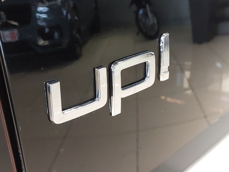 Volkswagen UP 1.0 MPI MOVE UP 12V FLEX 4P MANUAL 2016/2017 BETIOLO NOVOS E SEMINOVOS LAJEADO / Carros no Vale